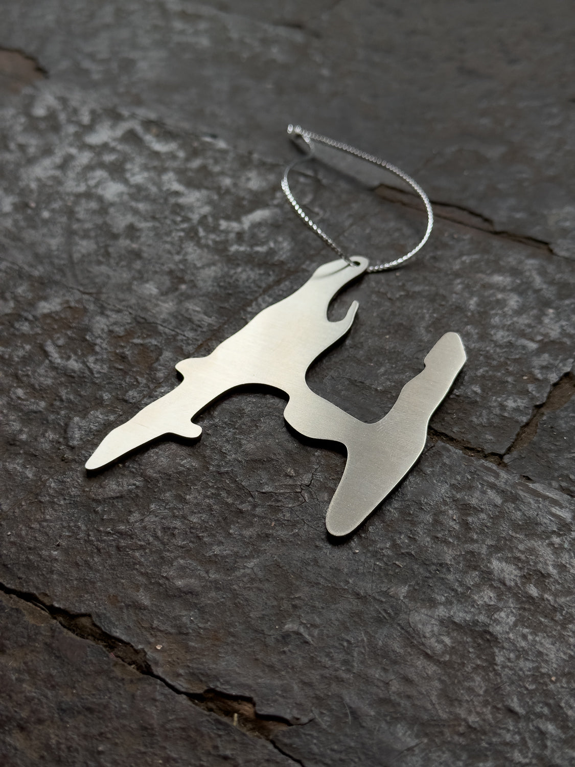 'H' Initial Decoration